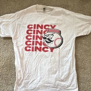 Gildan Cincinnati Reds CINCY Mascot Cotton White Shirt Size L